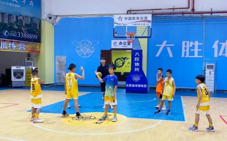 廣東河源體彩少兒籃球培訓(xùn)班：結(jié)營不散場，夢想正啟航