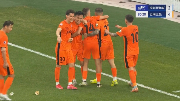 玉昆4-2領(lǐng)先新鵬城！杜加利奇冒頂，徐宏杰得球抽射破門