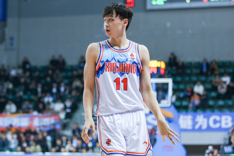 中規(guī)中矩！齊麟8中4拿到15分6籃板 有4失誤&正負(fù)值-10