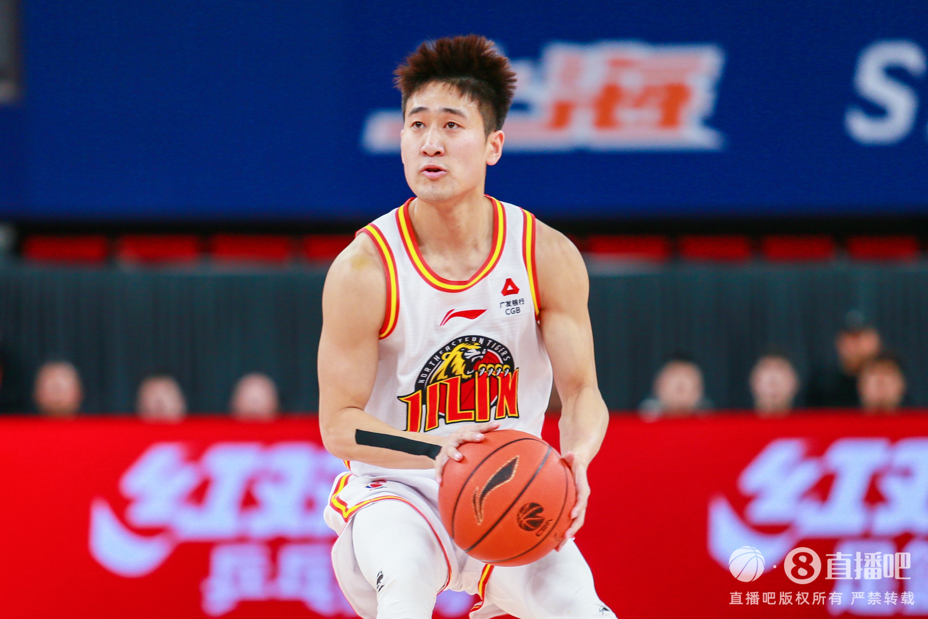 效率不高！姜偉澤13中5拿到14分 三分9中2