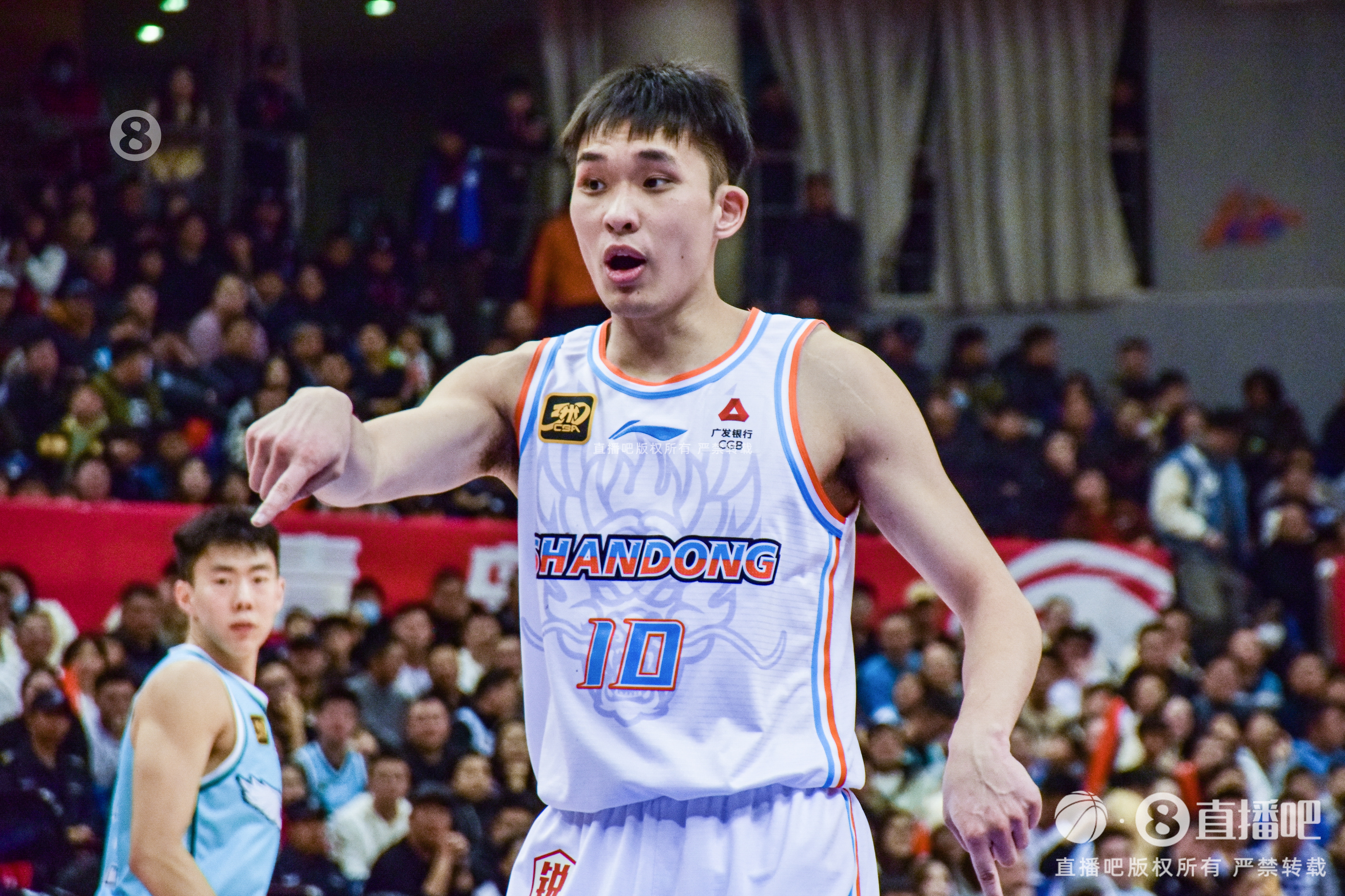 攻防俱佳！狀元秀謝智杰7中5拿到16分3板3助5斷 三分3中3