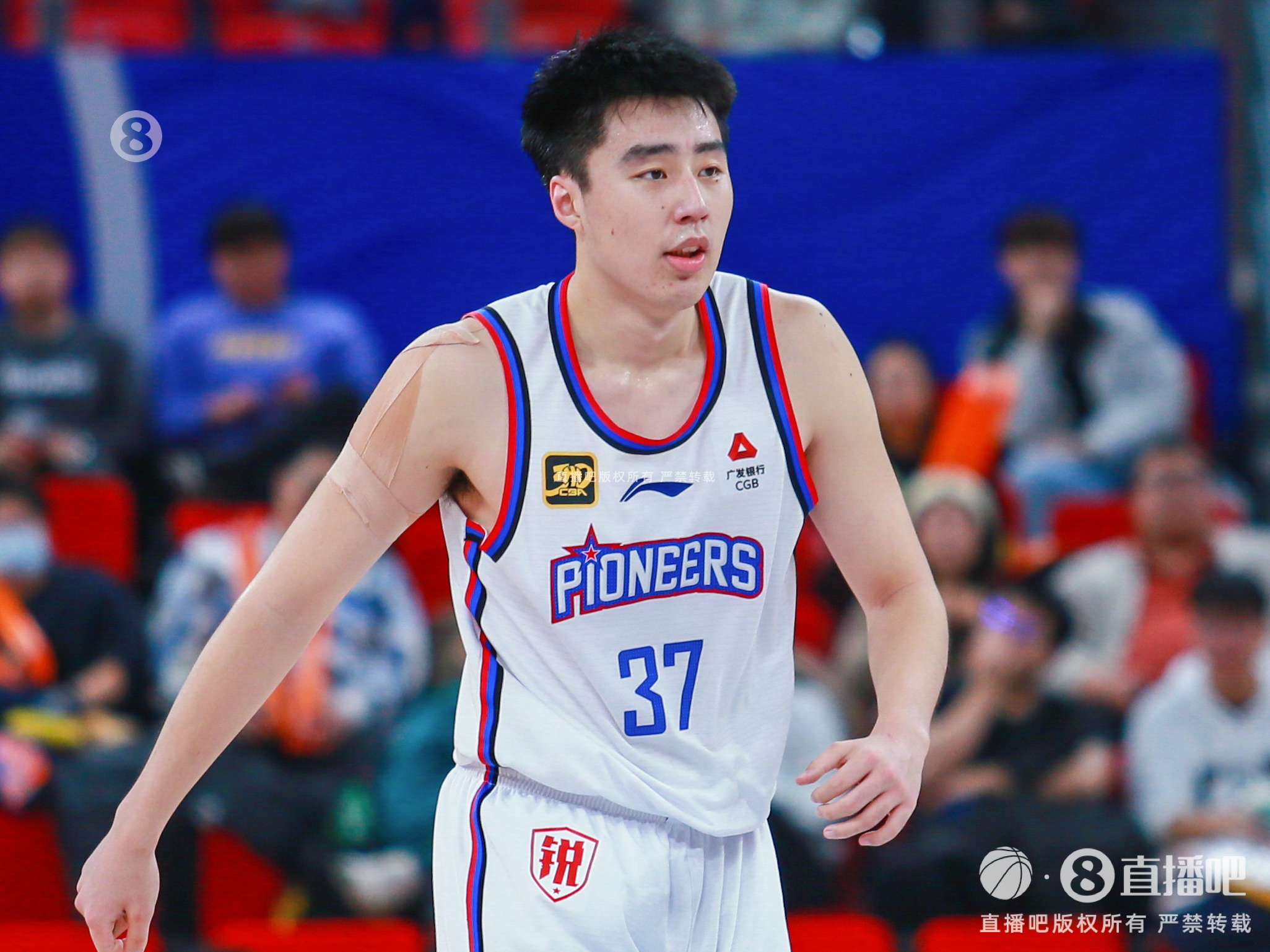 無奈最后6犯離場！杜伯超20中10&三分8中3空砍24分4板2帽