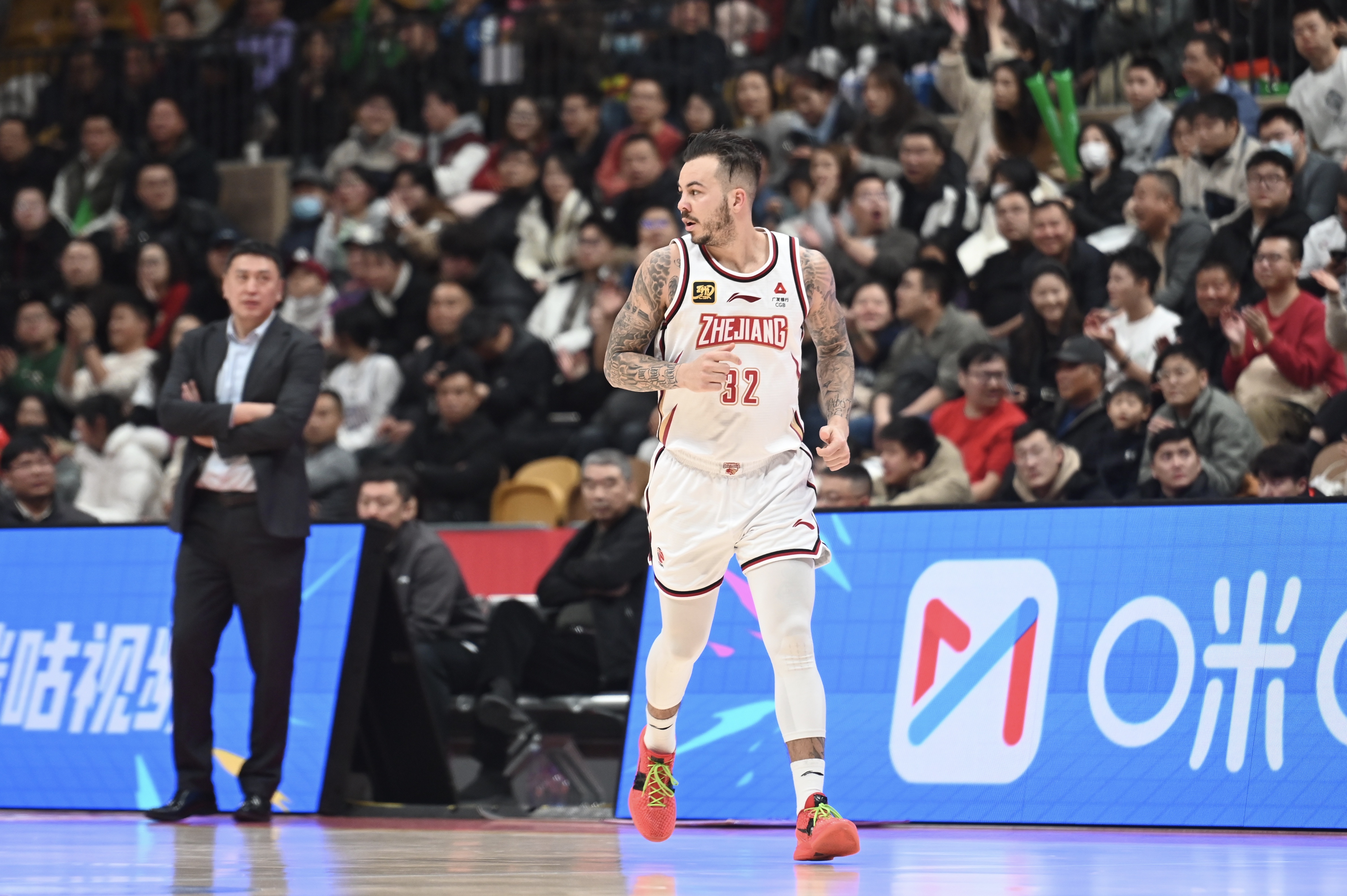 得分爆炸力！約克23中13得34分2板8助4斷 三分11中6