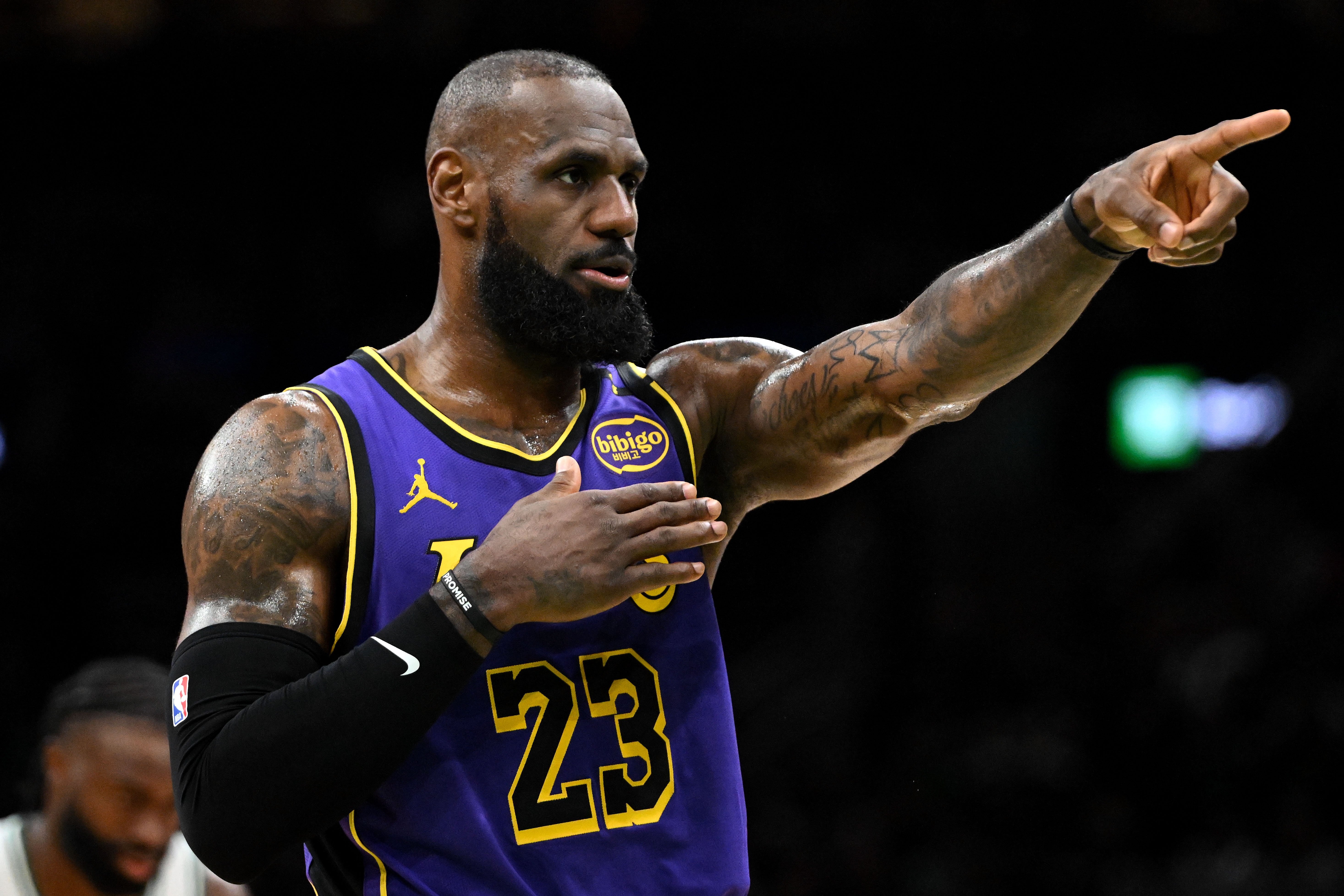 蕭華談?wù)材匪古cA-史密斯交鋒：其他項(xiàng)目都互吹 NBA卻總有這種爭論